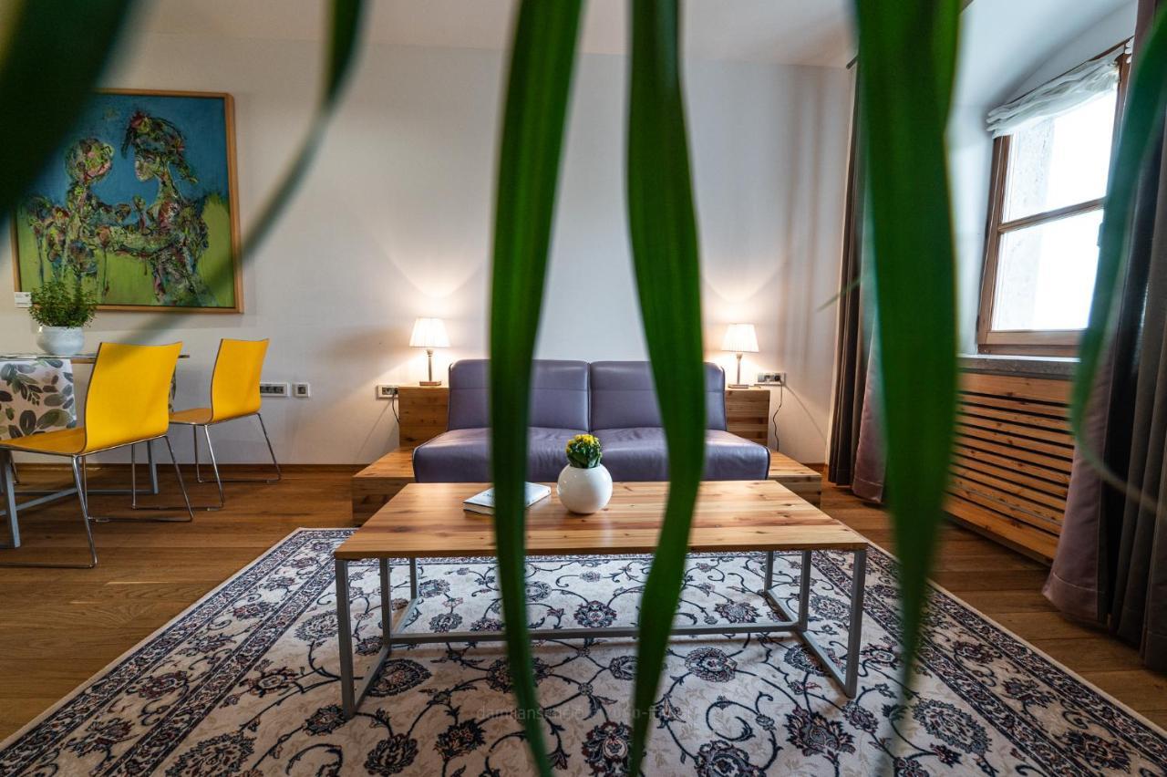 Vila Vipolze - Rooms & J. Suites ภายนอก รูปภาพ